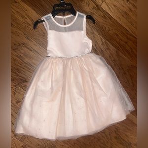 Beautiful girls 6x-7 tuelle blush color dress New!